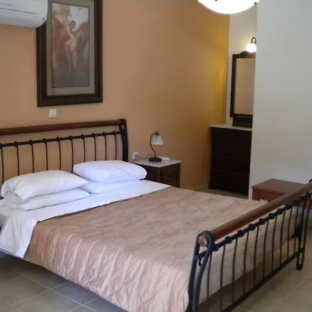 Irida Villa