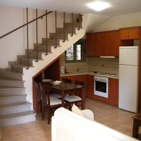 Irida Villa